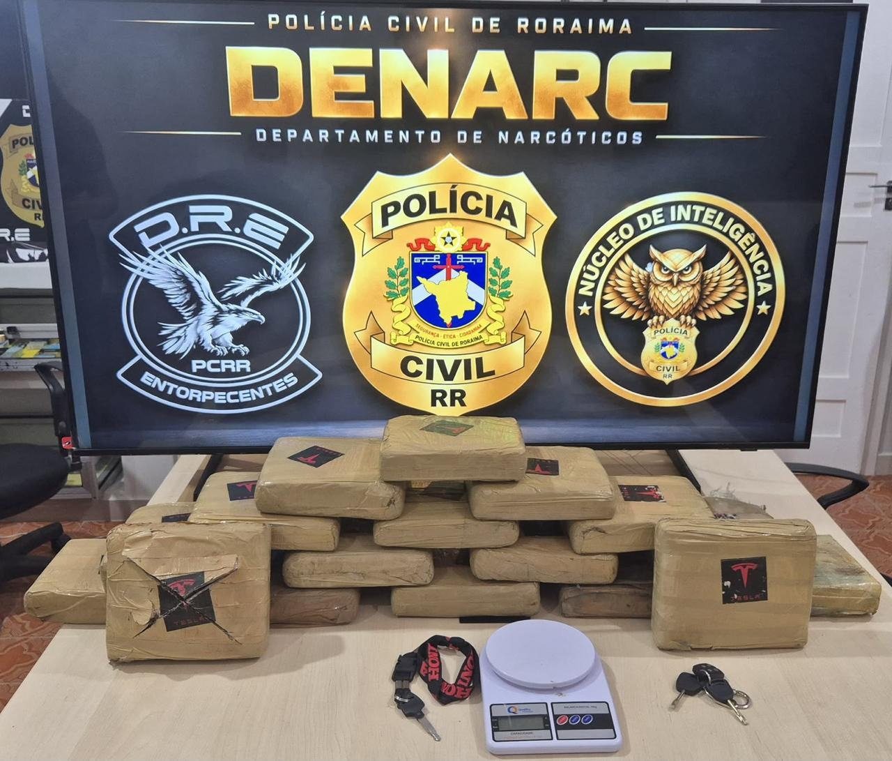 COMBATE AO TRÁFICO | Polícia apreende 18 quilos de skunk e prende dois suspeitos de tráfico em Boa Vista