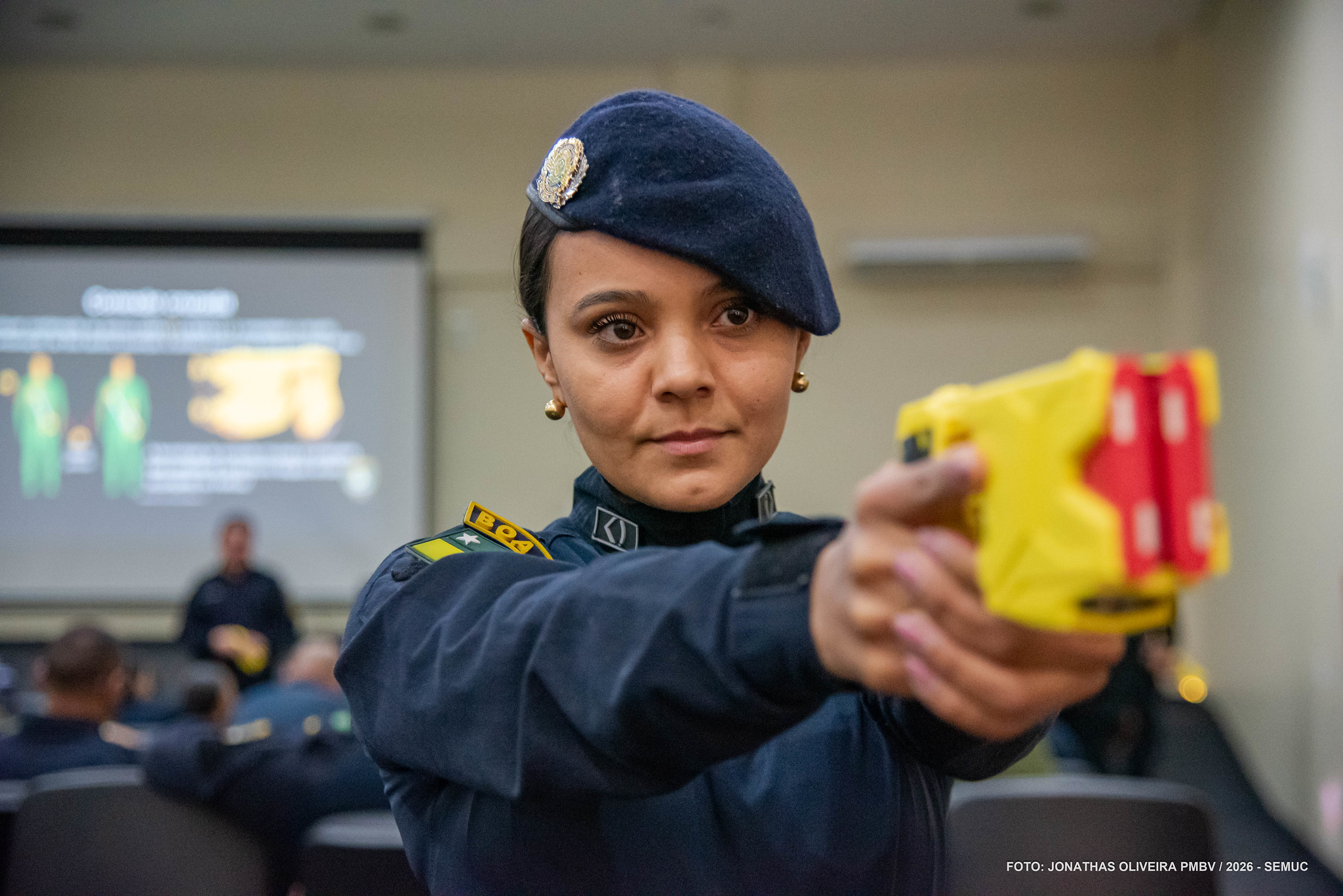 Guarda Municipal de Boa Vista treina 200 agentes para uso de novas armas de choque