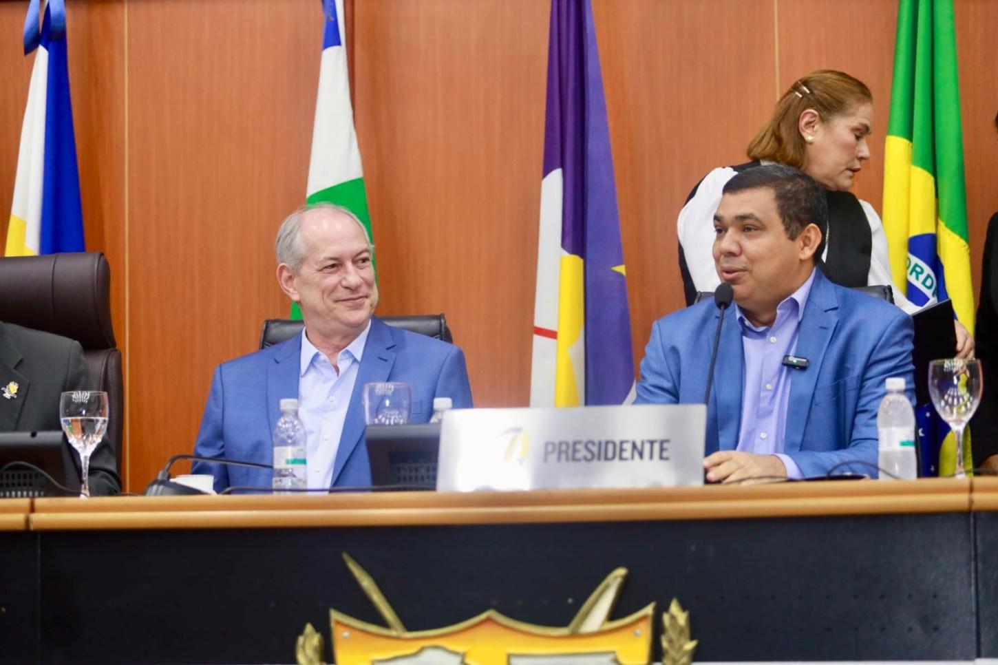 Discurso de Sampaio expõe cobranças e sinaliza incômodo com rumos do governo