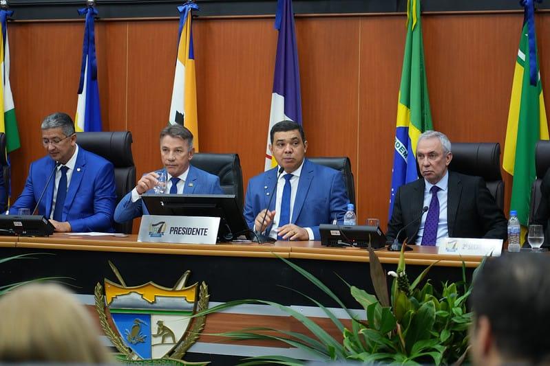 Entre a esperança e a incerteza, o novo governo de Roraima começa sob julgamento político e jurídico