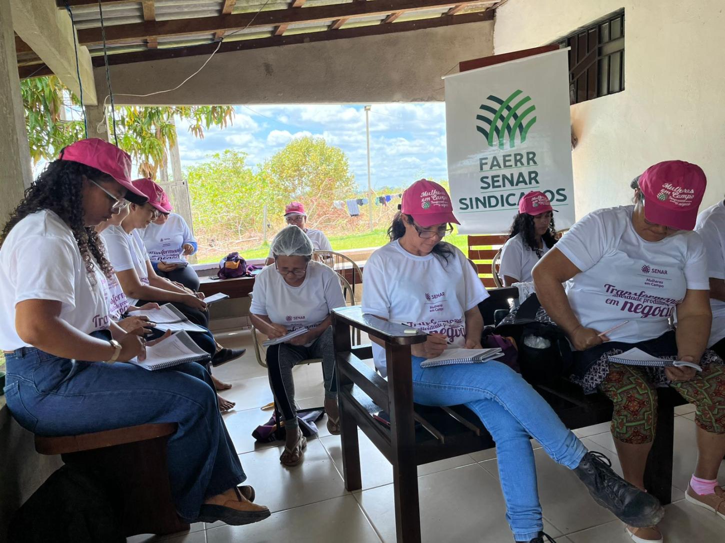 Feira em Rorainópolis destaca produção de mulheres do campo