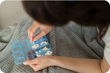 Medicamentos ficam mais caros em abril; veja como economizar com segurança