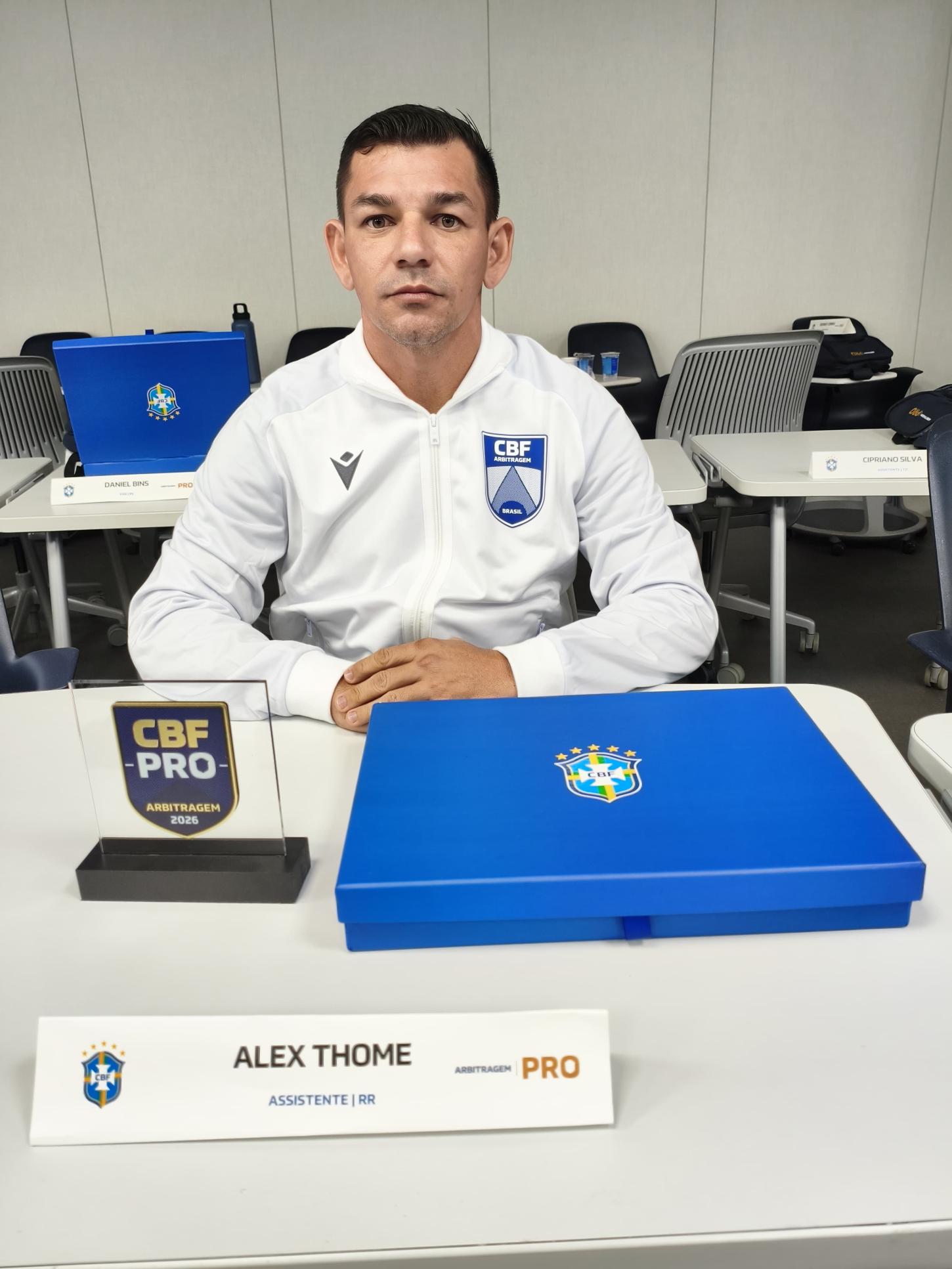 Arbitragem de elite: Alex Sandro Quadros Thomé é Pró da CBF