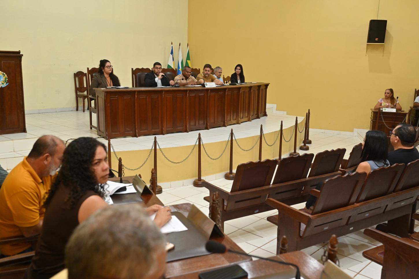 Caracaraí inicia revisão da Lei Orgânica após quase duas décadas