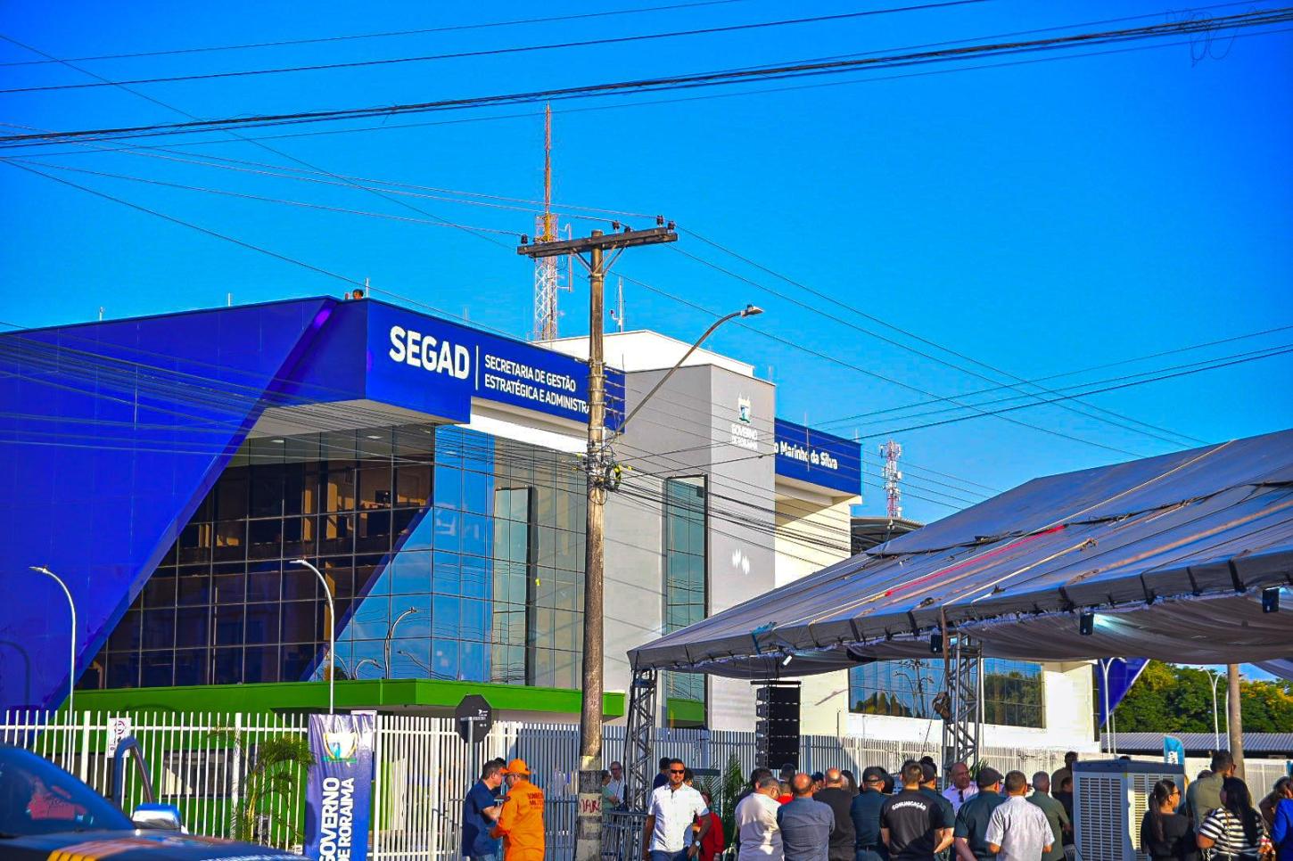 Governo diz que vai corrigir erro em informes e inicia regularização fiscal de professores