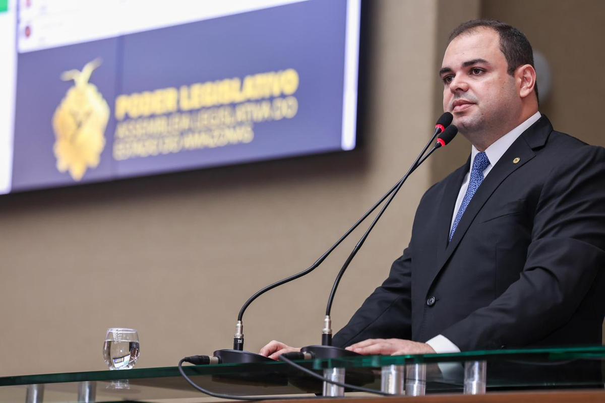 Roberto Cidade é eleito governador do Amazonas em votação unânime na Aleam