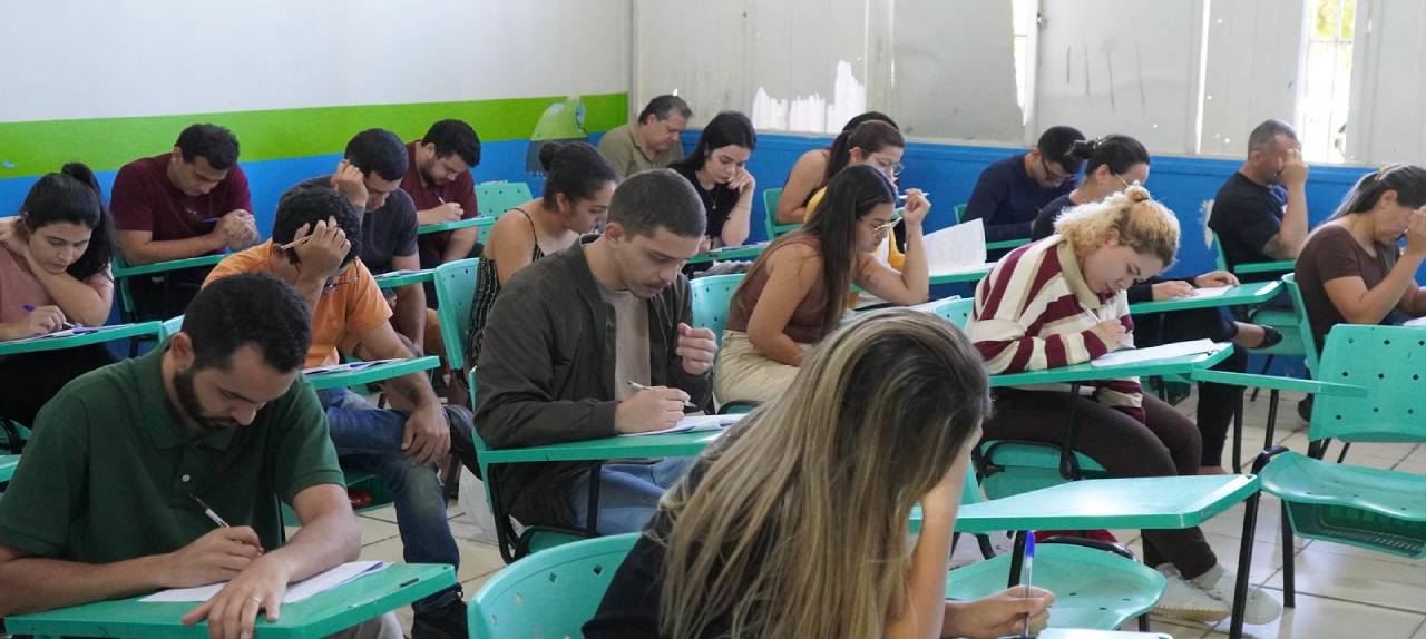 Mais de 27 mil candidatos participam do concurso da Assembleia Legislativa de Roraima neste domingo (28)