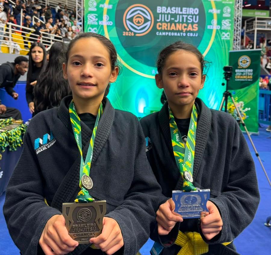 Gêmeas e irmãs Lobato, Ariela e Isabela chegam medalhadas do Brasileiro Kids 