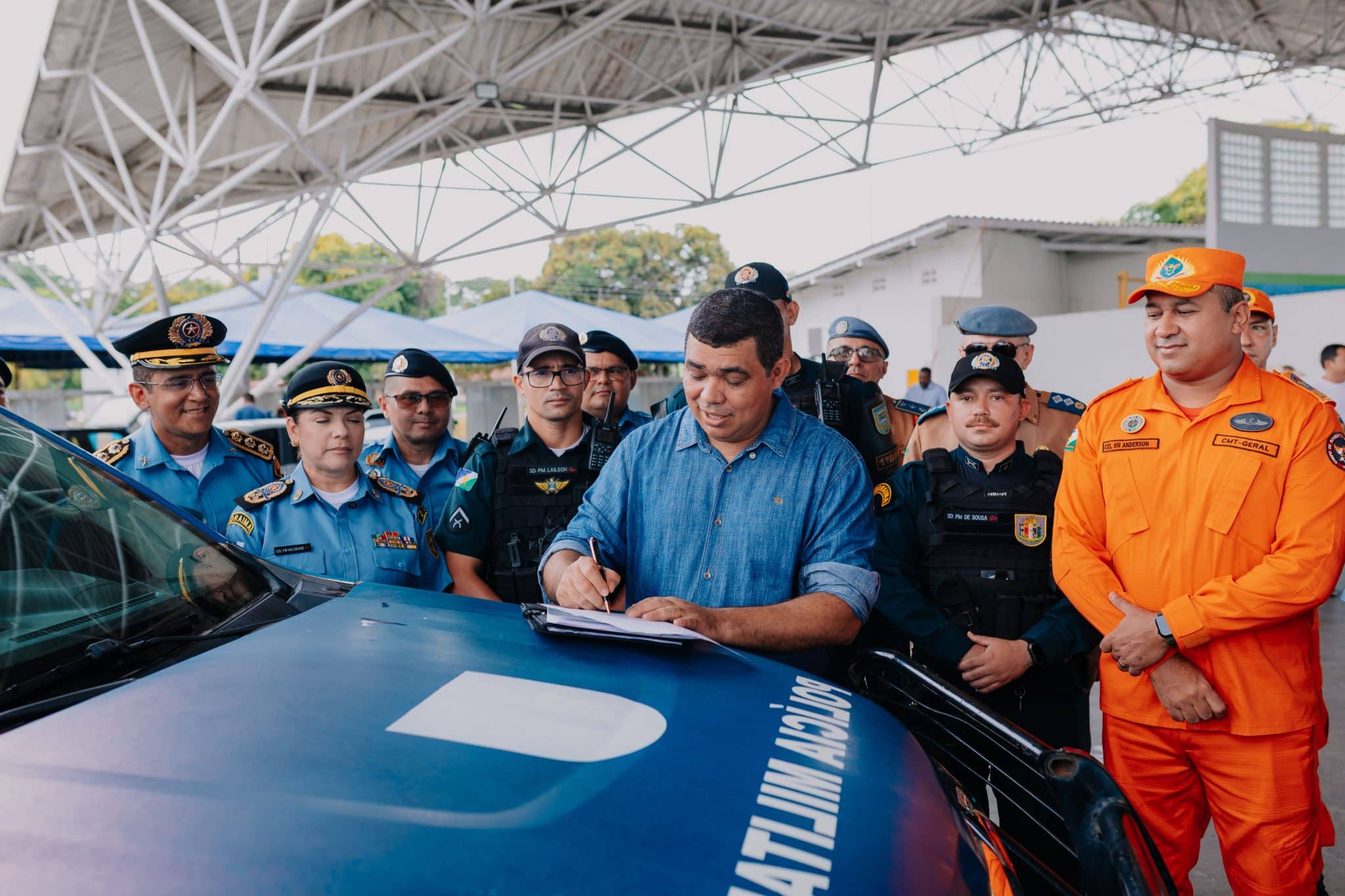 Governador Soldado Sampaio formaliza novas unidades e moderniza estrutura da PMRR com decreto
