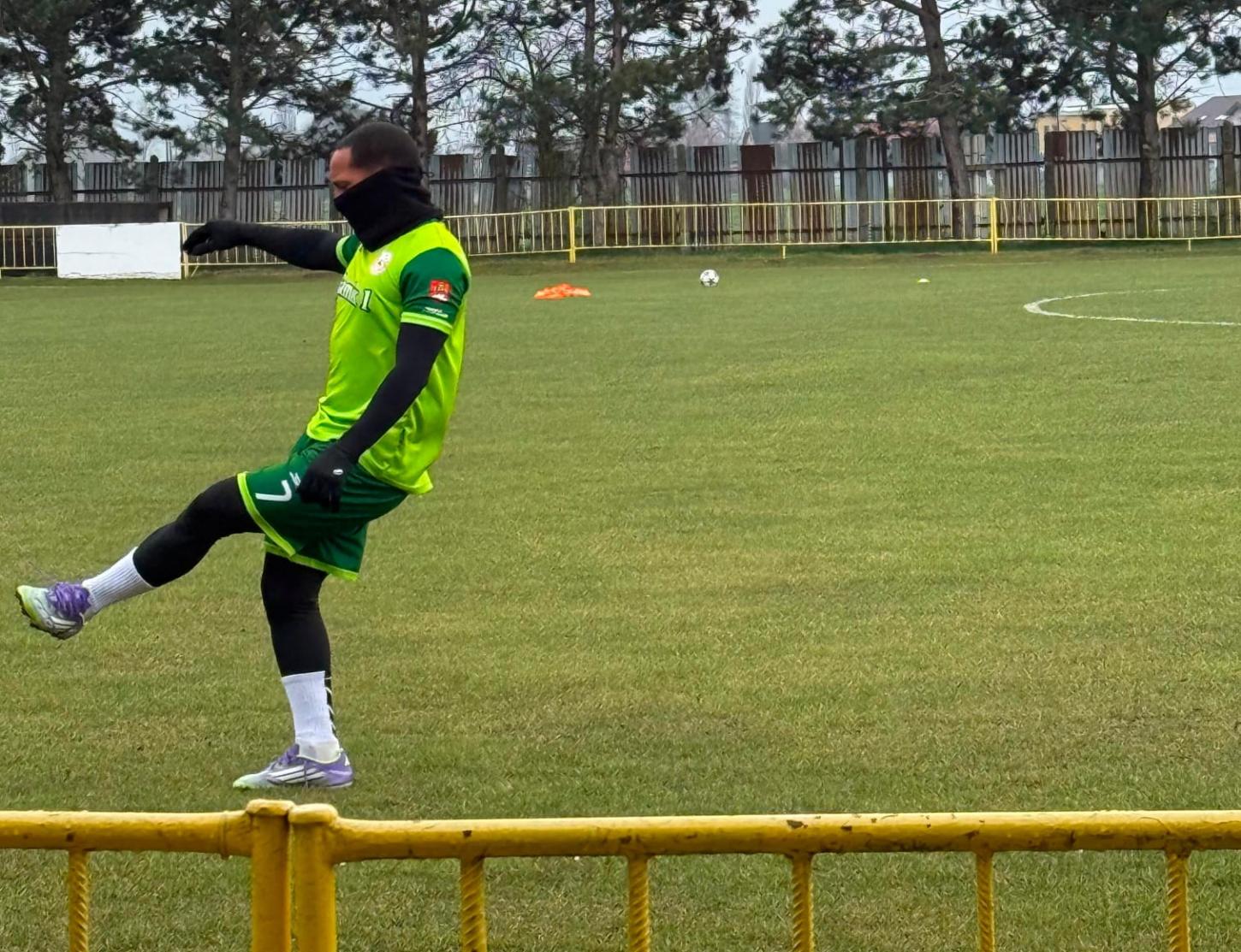 Lateral roraimense Kayo Souza abraça projeto do Geka 73 e abre mão de propostas para seguir no futebol eslovaco