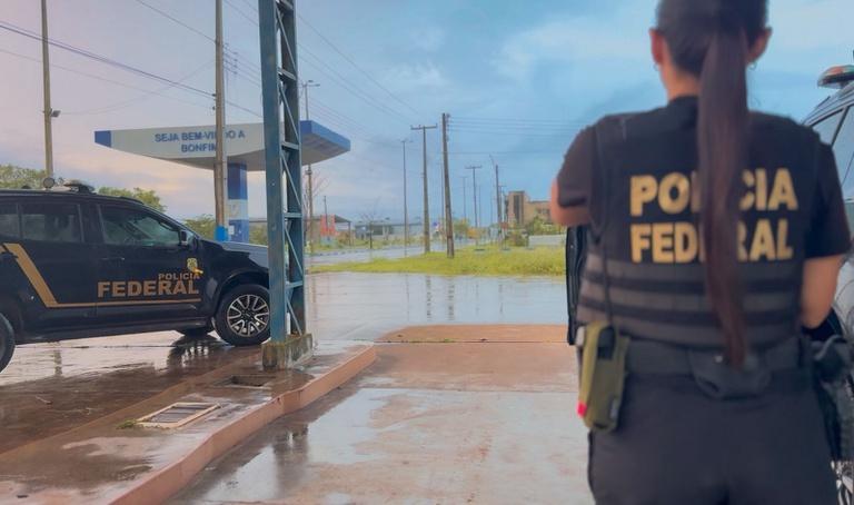 PF deflagra operação contra esquema de migração irregular e cumpre mandados em Boa Vista e Bonfim