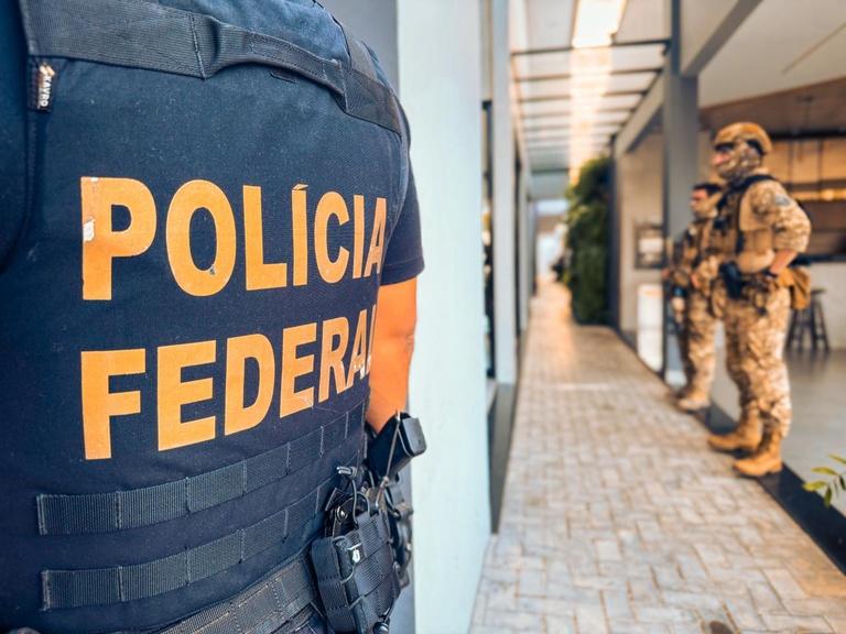 PF investiga esquema de lavagem de dinheiro com compra e revenda de veículos em Roraima