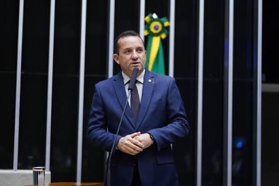 Pré-candidatura de Tânia Soares ao Senado expõe divisão no União Brasil em Roraima