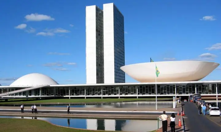 Câmara oculta autores de emendas e acende novo alerta sobre a falta de transparência no Congresso