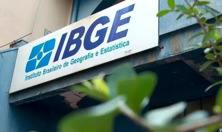 IBGE abre inscrições para 8.238 vagas temporárias com salários de até R$ 4 mil