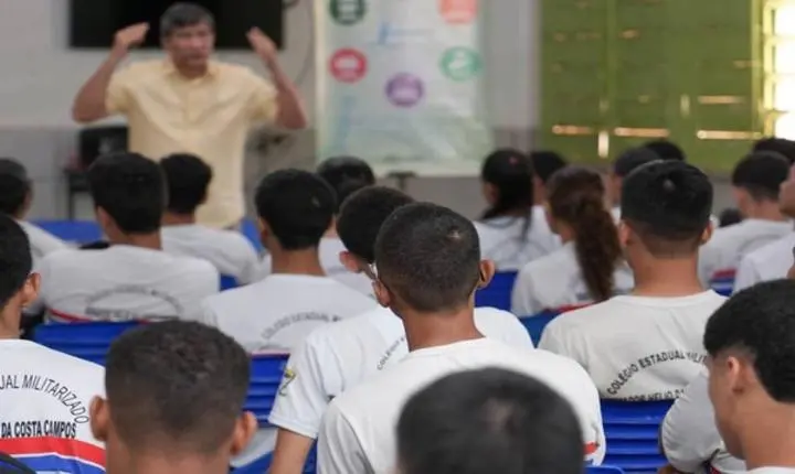 Inovem realiza teste vocacional para estudantes de colégio militarizado em Boa Vista, oferecendo orientação profissional