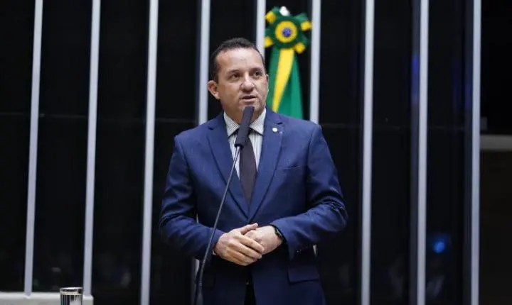 Pastor Diniz reage à articulação de Denarium e expõe racha no União Brasil em Roraima