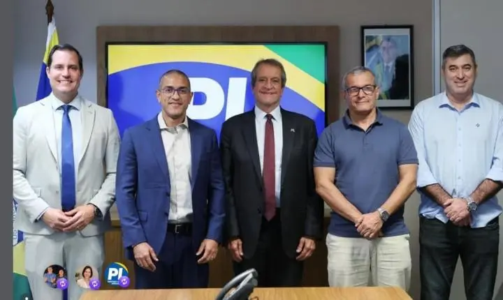 Viagem com diárias da Prefeitura coincidiu com reunião que definiu candidatura de Arthur Henrique
