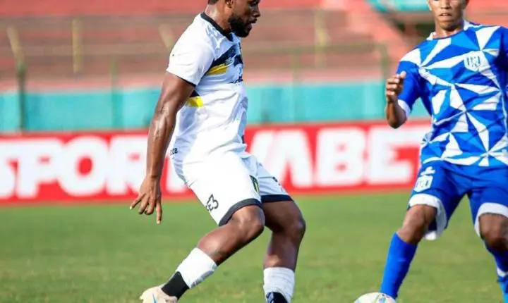 Volante Dudu Bahia, ex-Baré reestréia como profissional pelo Grapiúna da Bahia, ao lado do técnico Thalysson Rocha 